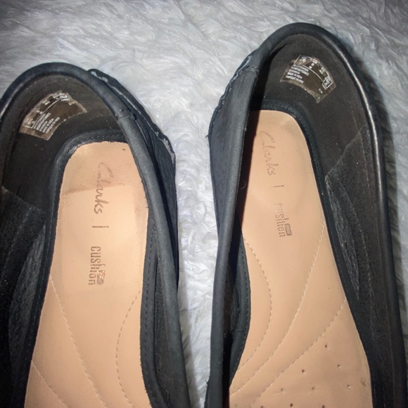 Clarks Black Ultra soft leather plus cushion loafers - Picture 2 of 5